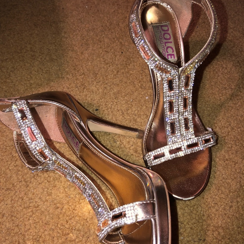 Heels - Picture 2 of 4